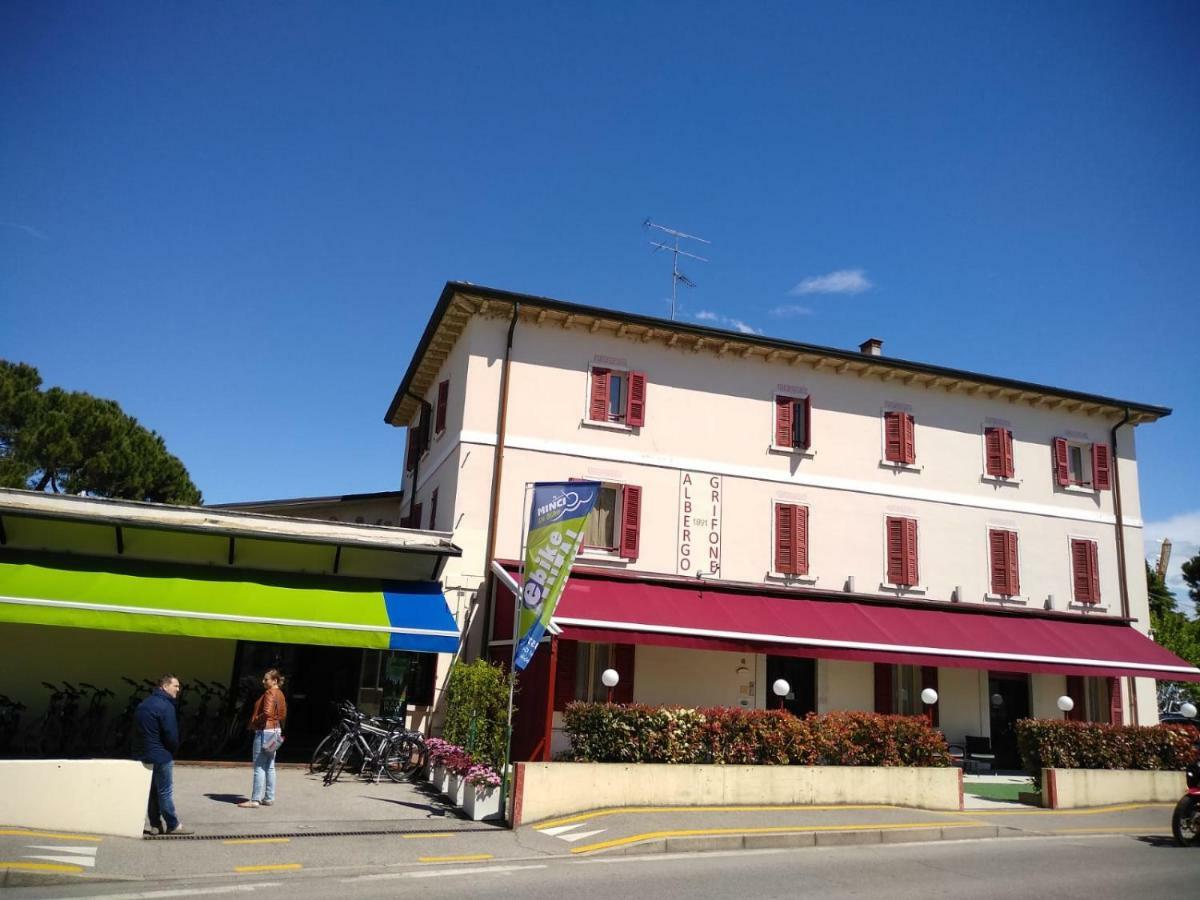 Albergo Grifone 1891 Peschiera del Garda Exterior photo